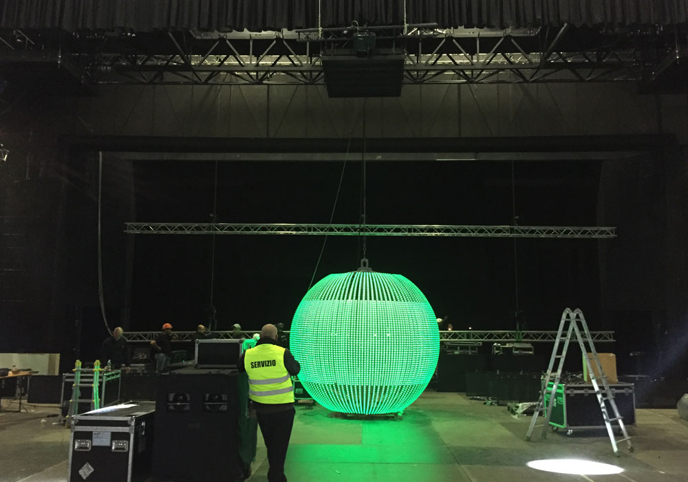 2015 Milan, Italy 3M Diameter Ball